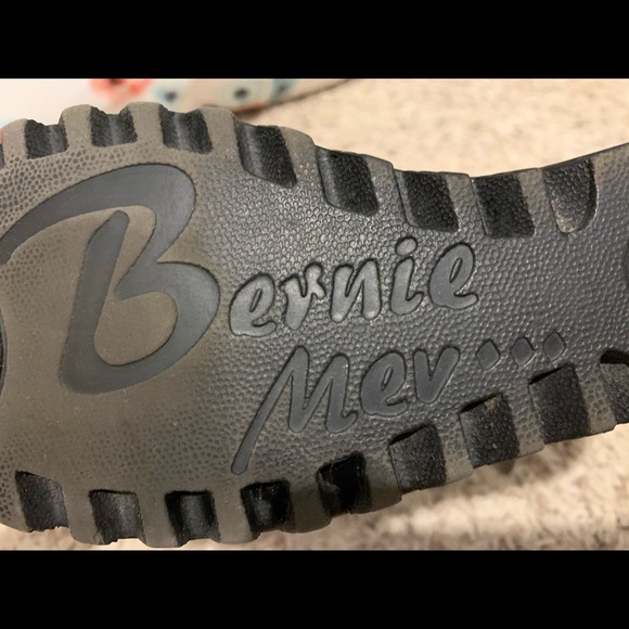 Bernie Mev bootlets - Picture 3 of 3